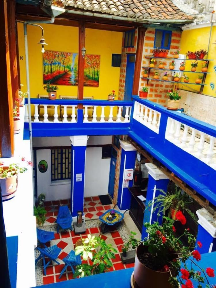 Blue Door Housing Historic Quito Hotel Exterior photo